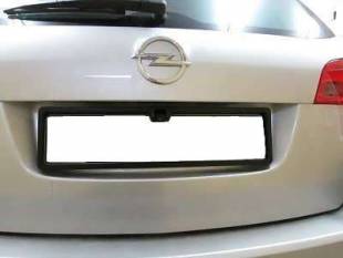 Камера заднего вида в рамке номерного знака AVIS AVS308CPR